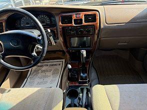 Toyota 4Runner Sr5 - View 1