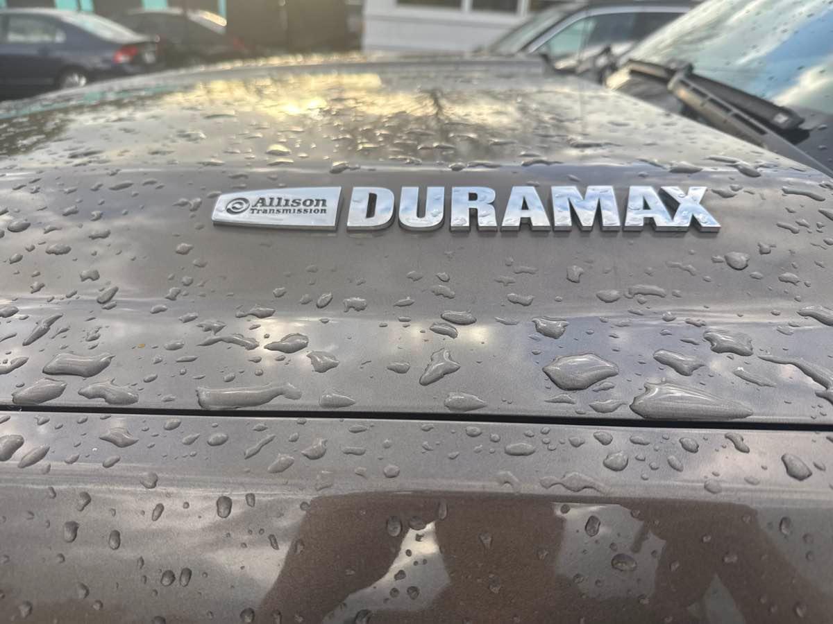 Chevrolet Silverado 3500Hd High Country - Thumbnail 6