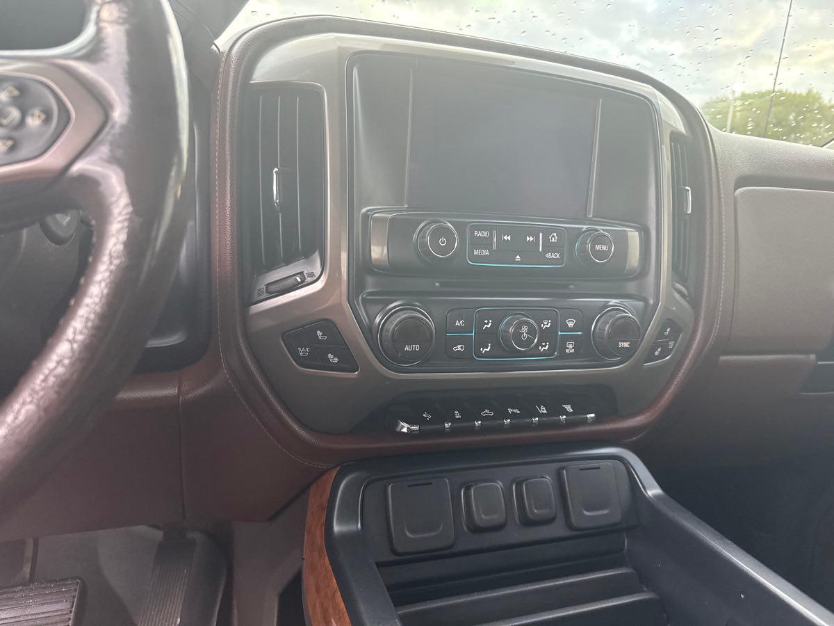 Chevrolet Silverado 3500Hd High Country - Thumbnail 12