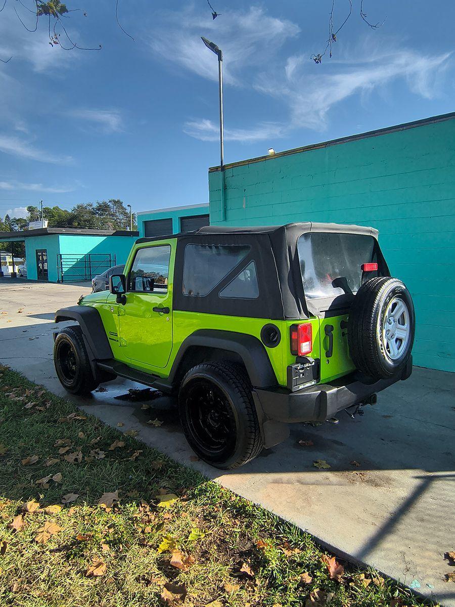 Jeep Wrangler Sport - Thumbnail 14