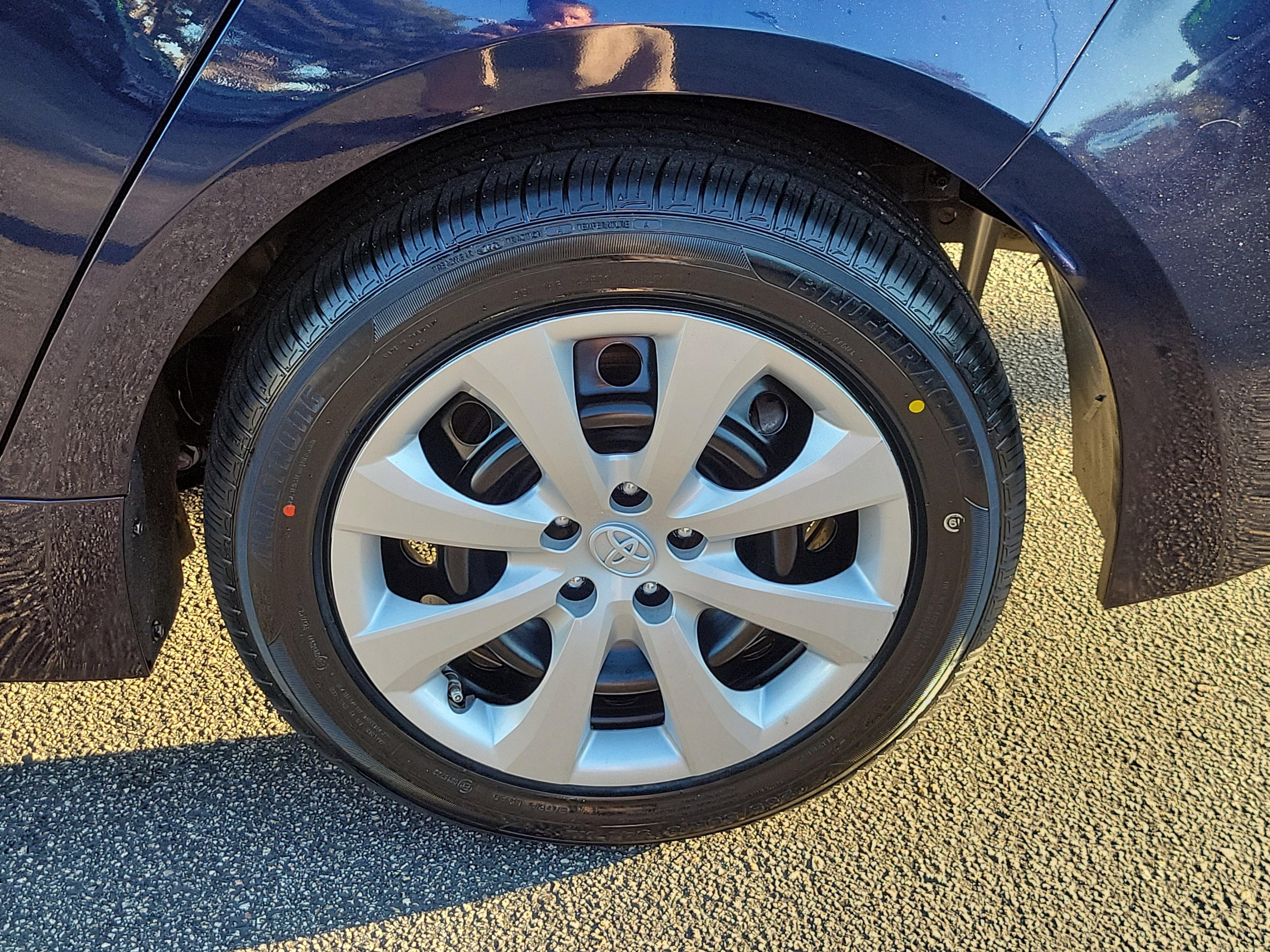 Toyota Corolla Le Fwd - Thumbnail 9