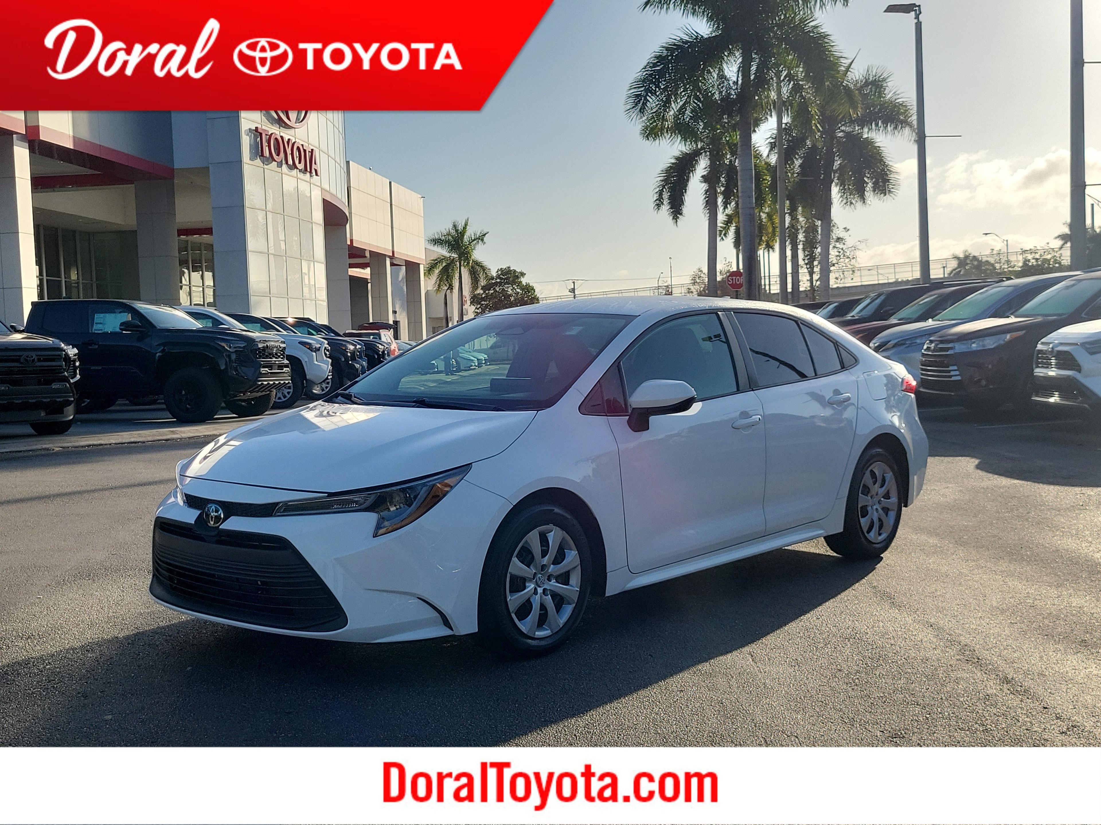 Toyota Corolla Le Fwd - Thumbnail 2