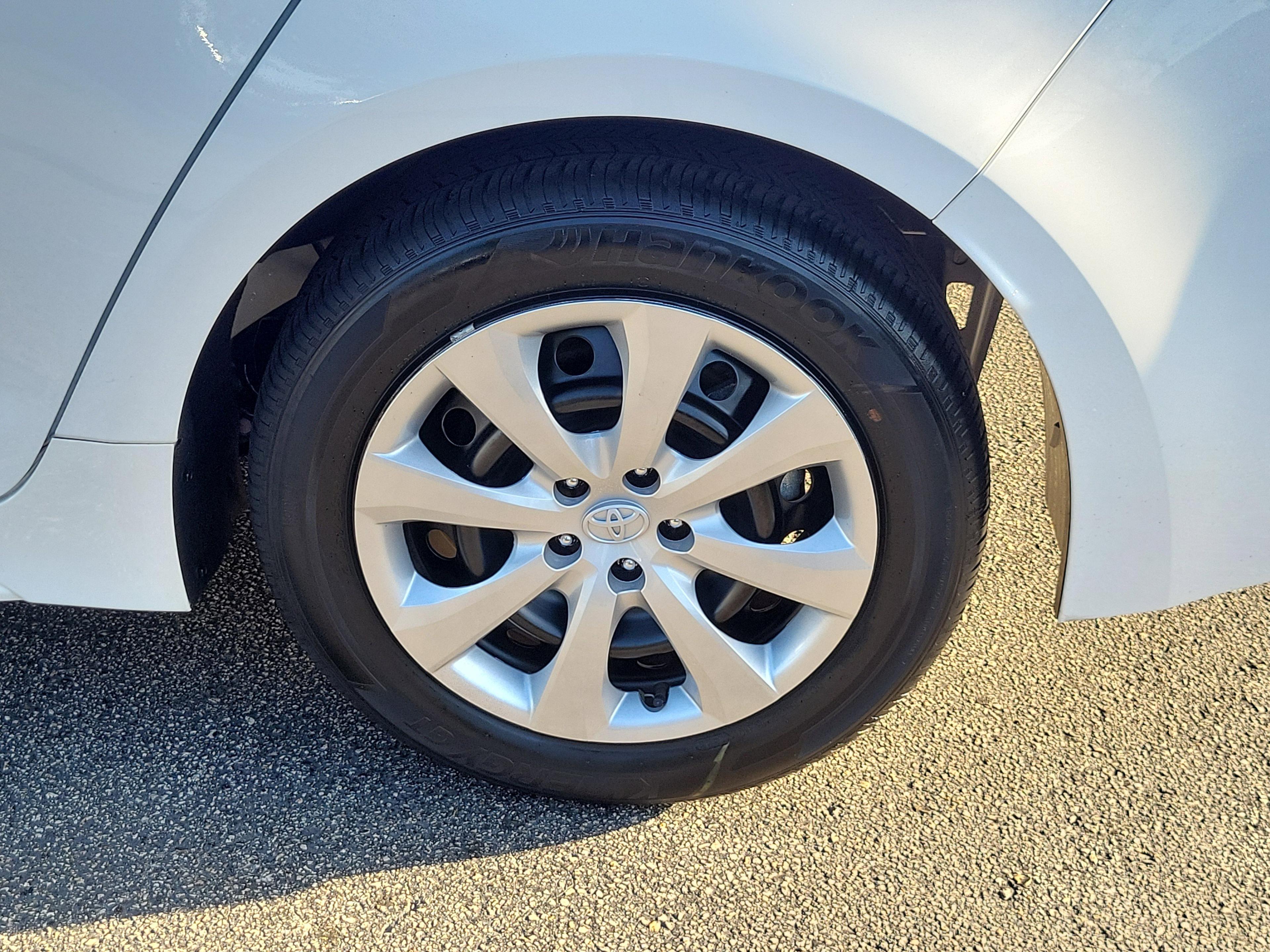 Toyota Corolla Le Fwd - Thumbnail 8