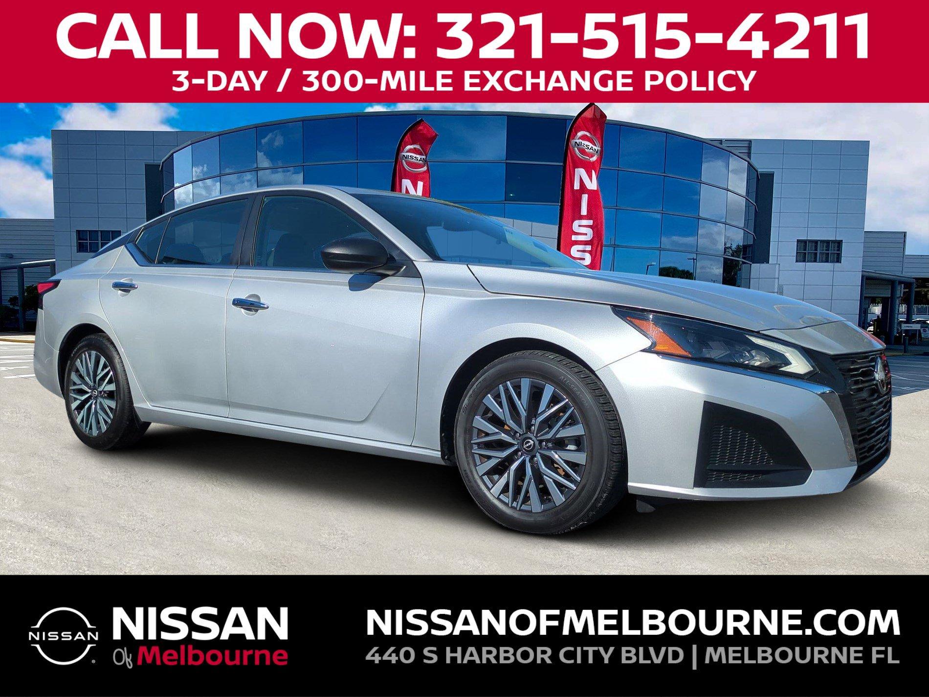 Nissan Altima - View 1