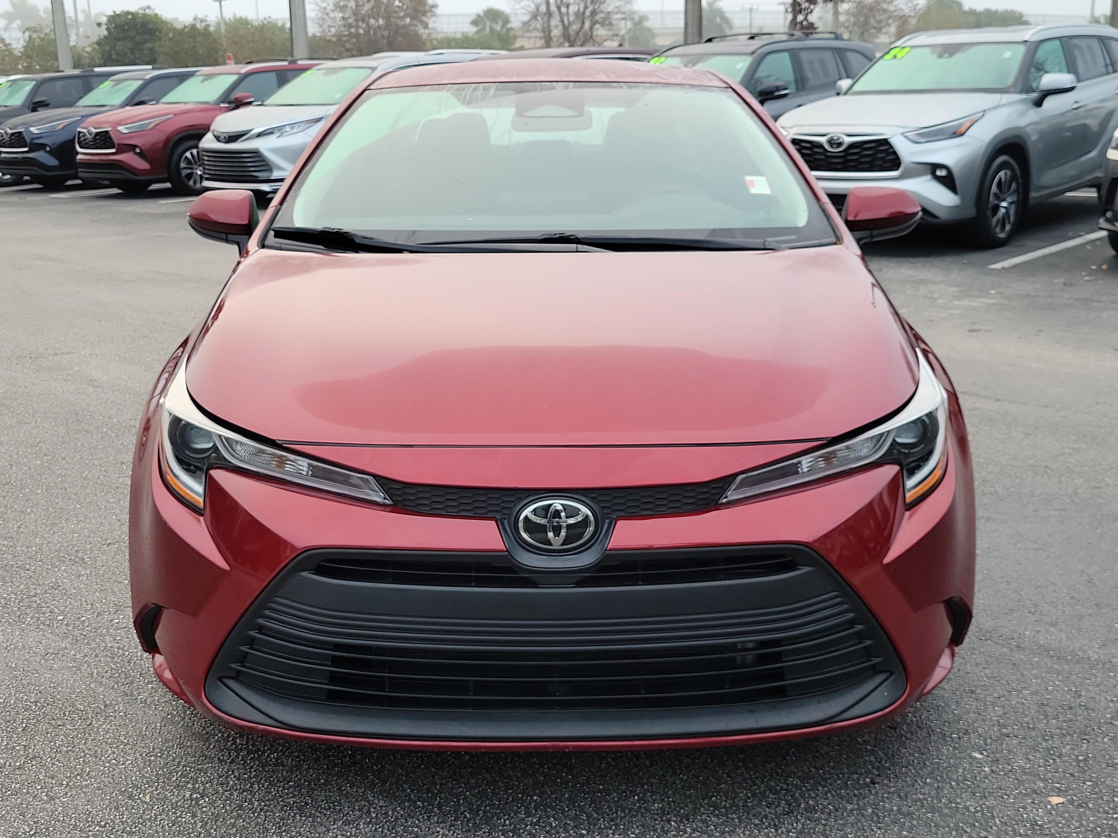 Toyota Corolla Le Fwd - Thumbnail 3