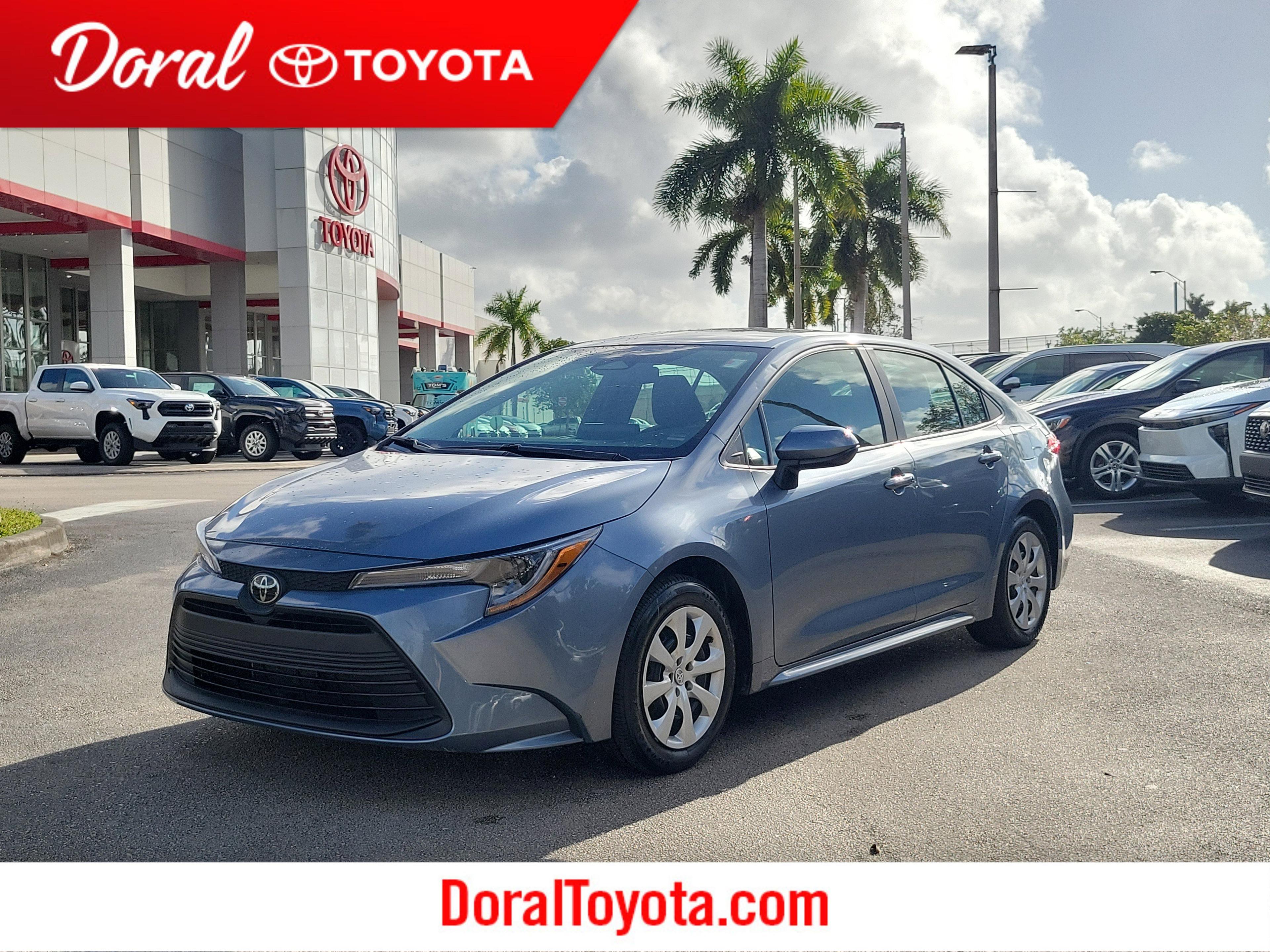 Toyota Corolla Le Fwd - Thumbnail 2