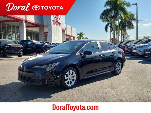 Toyota Corolla Le Fwd - View 1