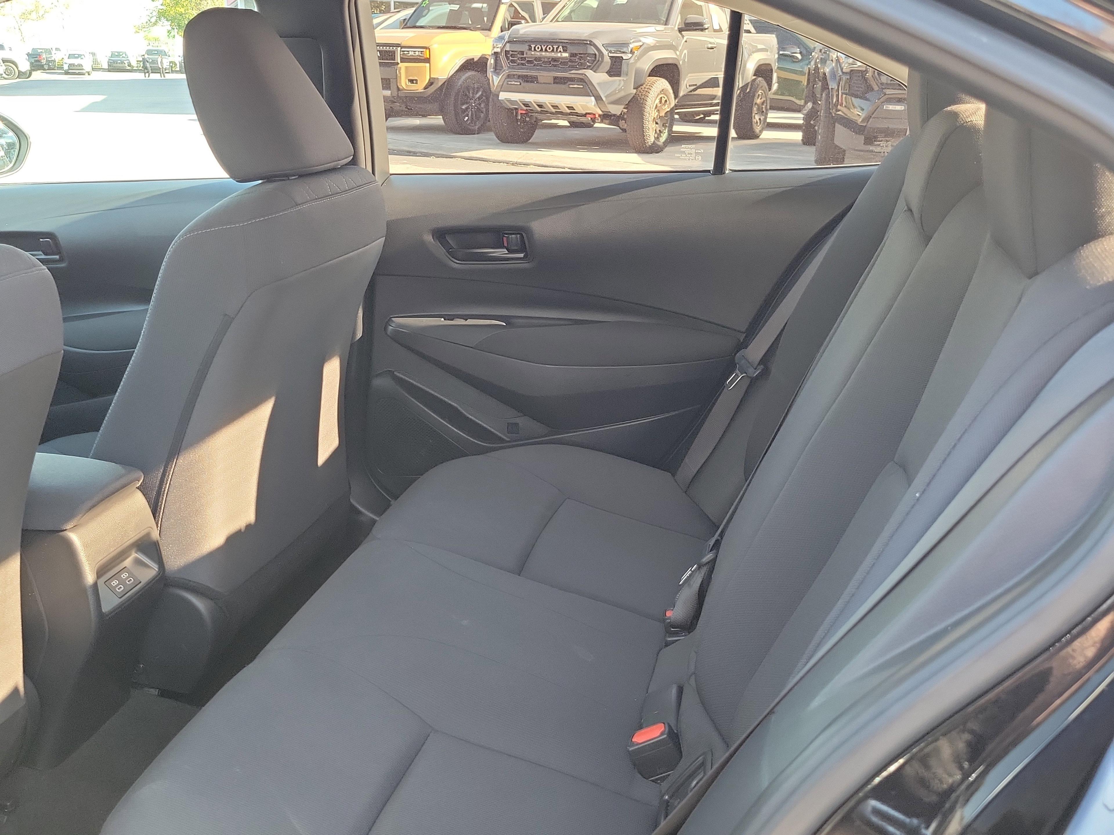 Toyota Corolla Le Fwd - Thumbnail 11