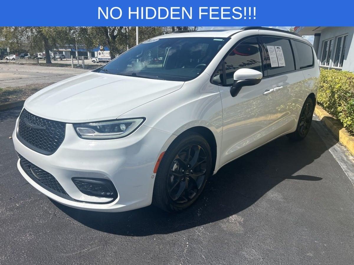 Chrysler Pacifica Touring L - Thumbnail 5