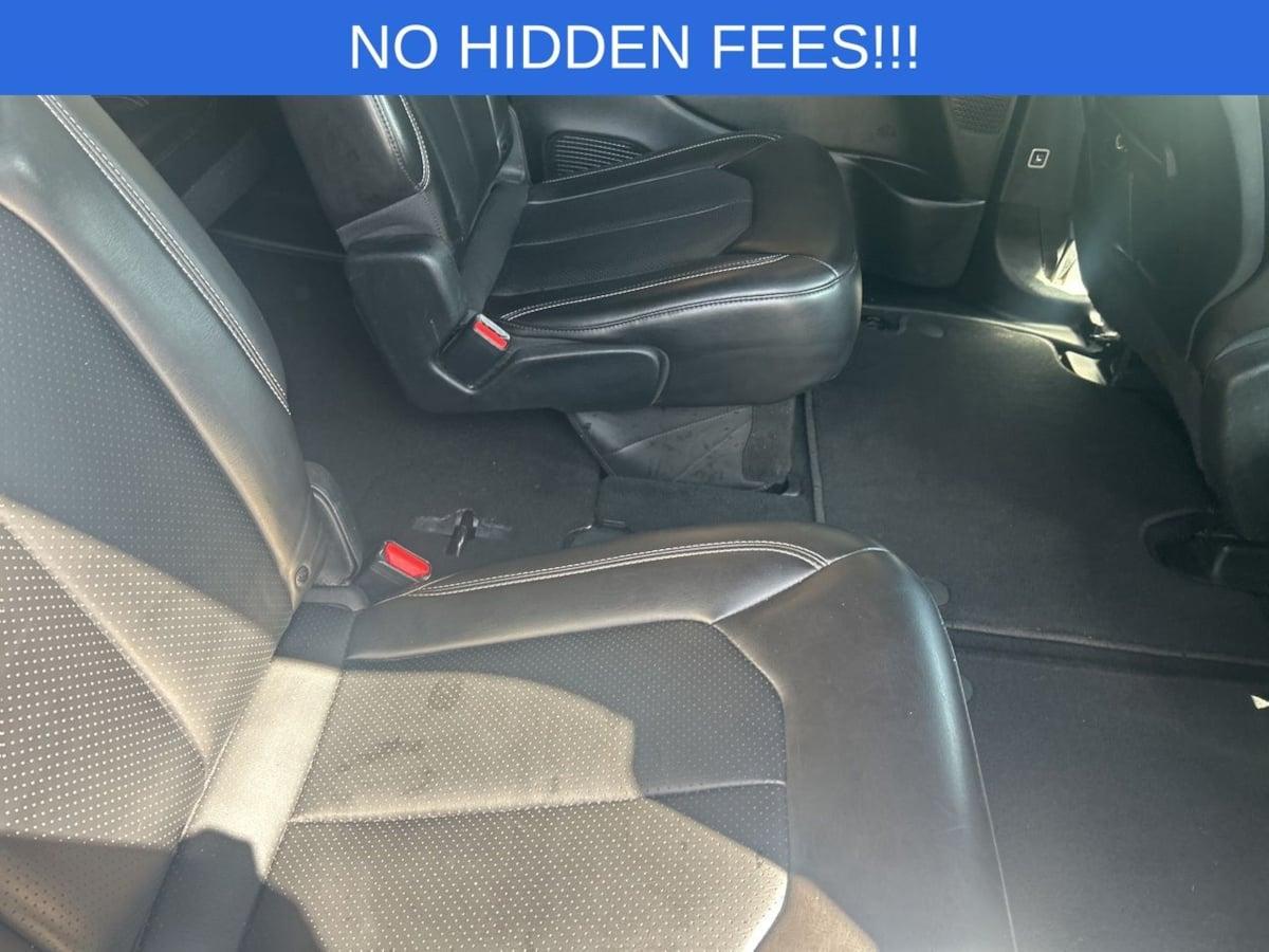 Chrysler Pacifica Touring L - Thumbnail 16