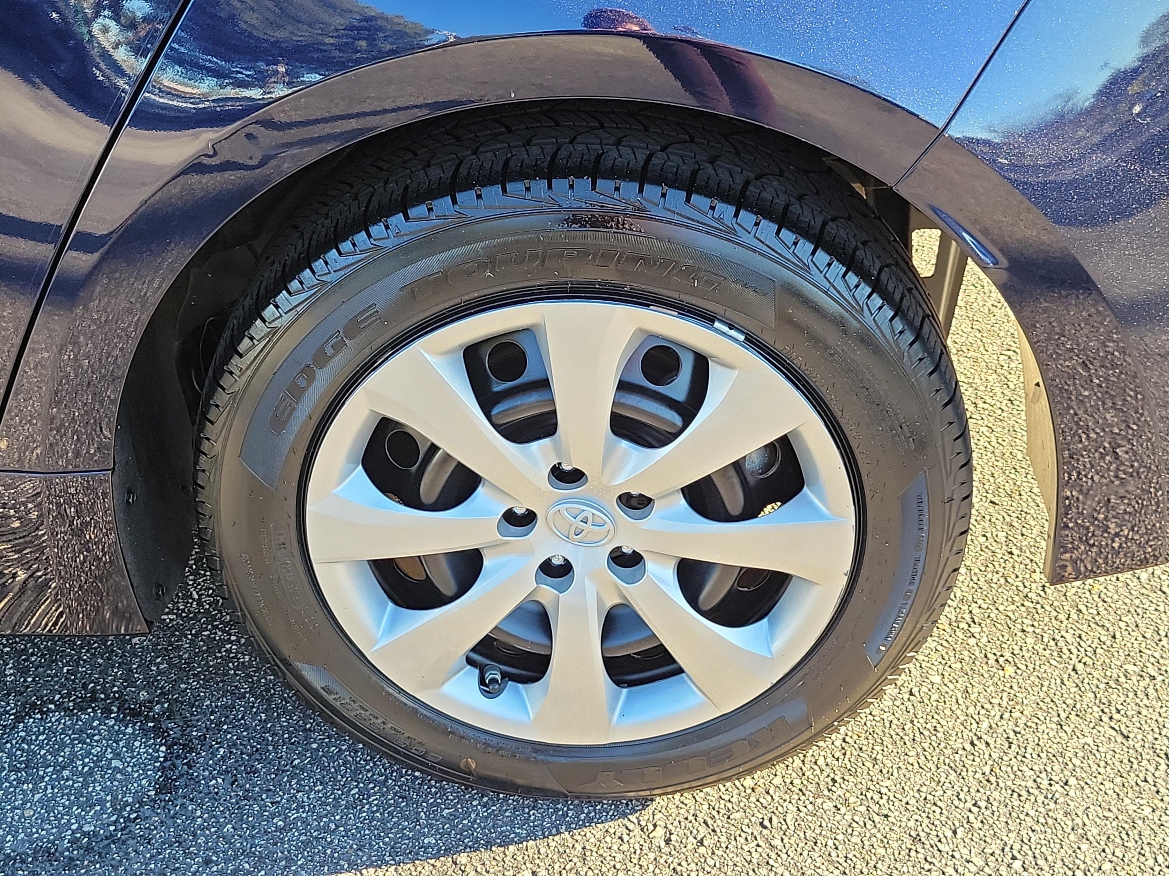 Toyota Corolla Le Fwd - Thumbnail 9