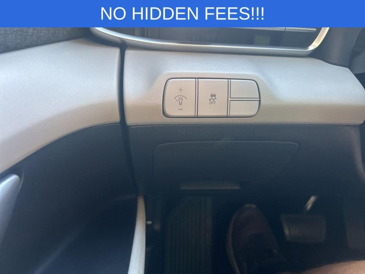 Hyundai Elantra Limited - View 1