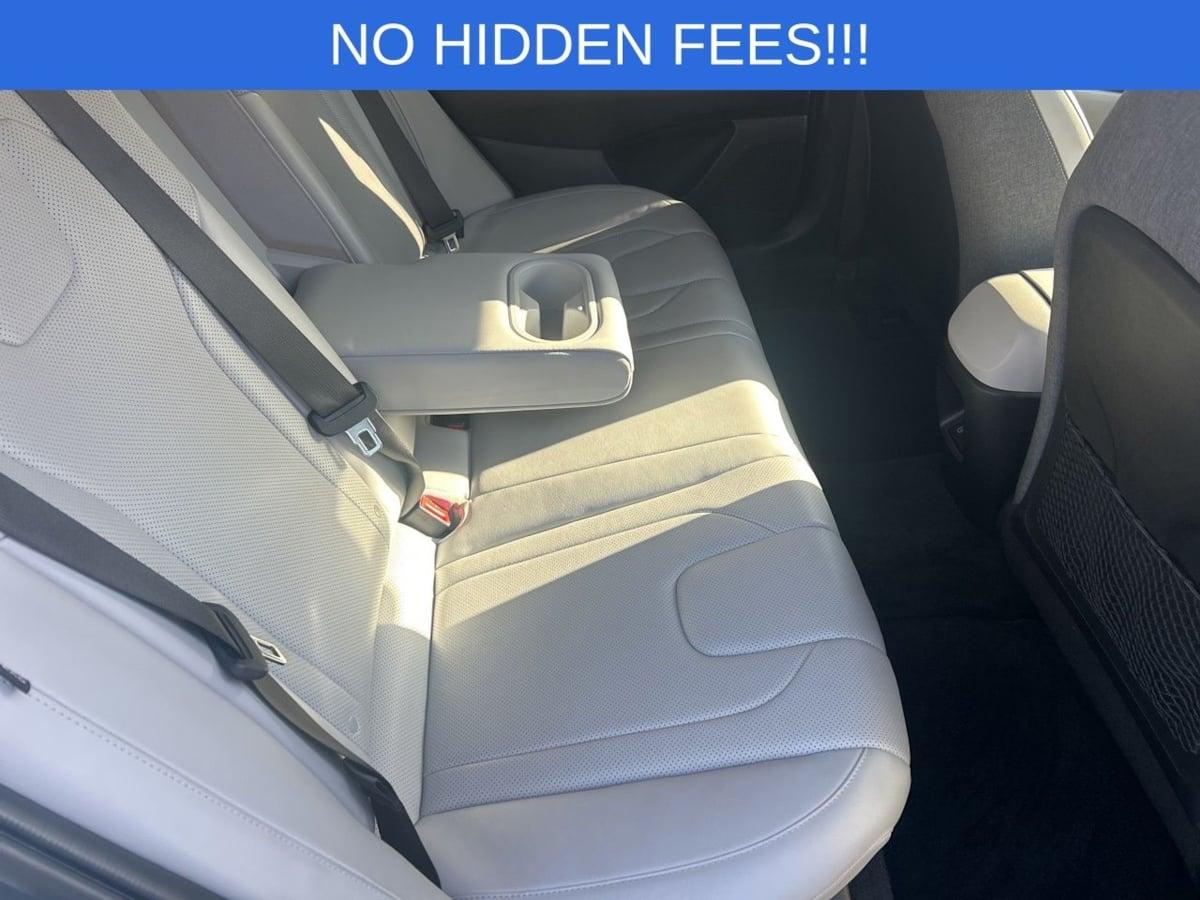 Hyundai Elantra Limited - Thumbnail 15