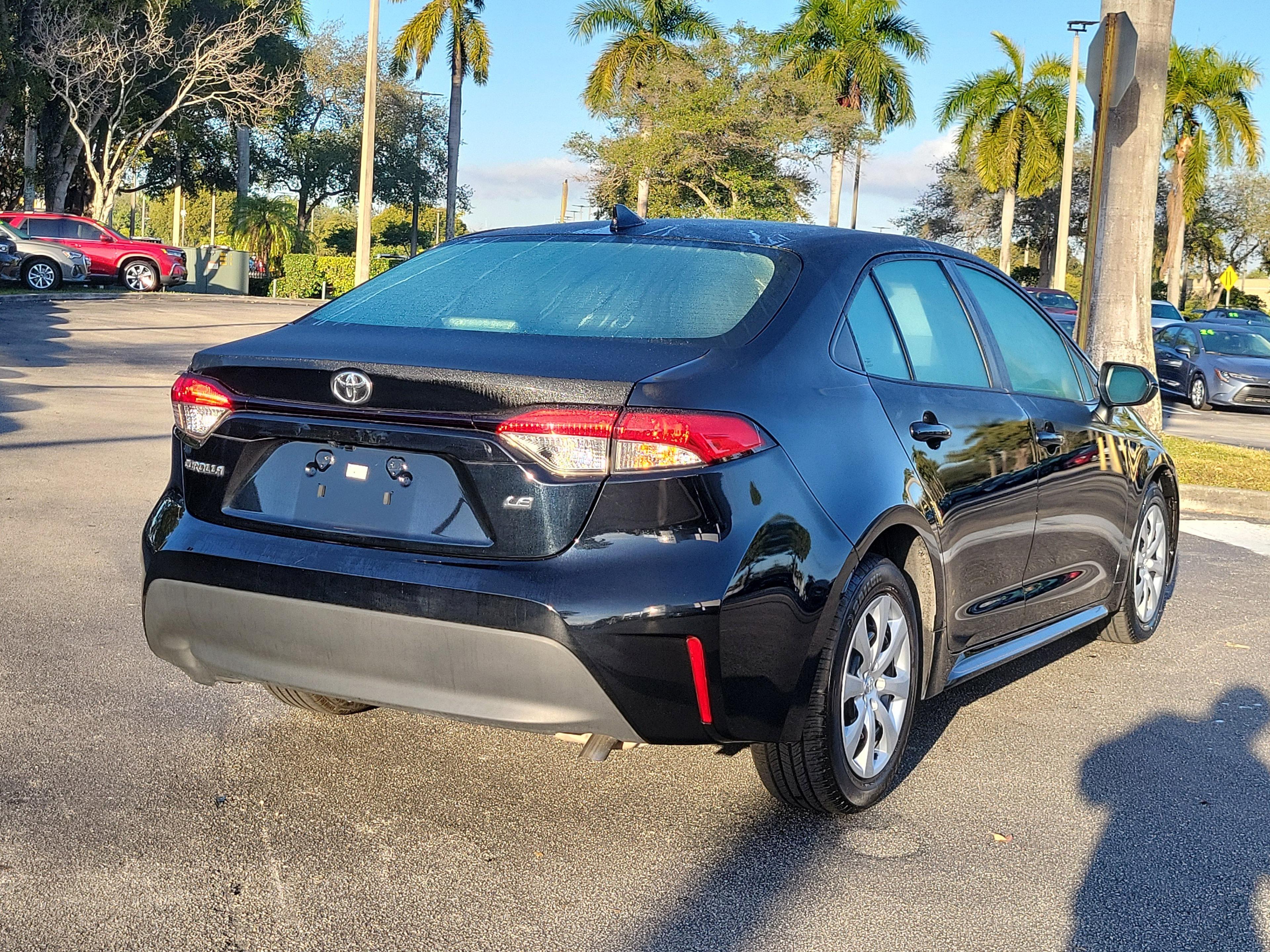 Toyota Corolla Le Fwd - Thumbnail 5