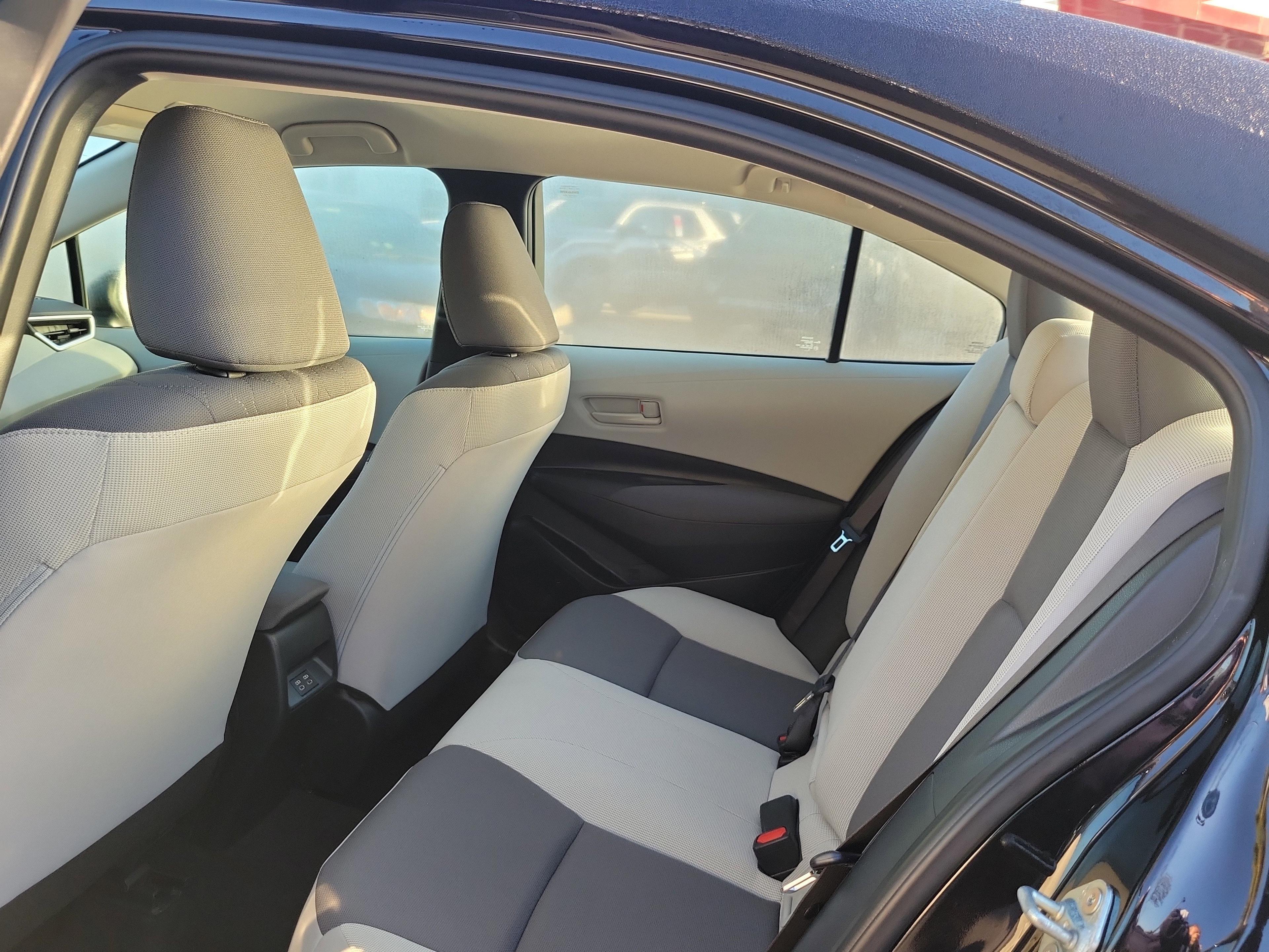 Toyota Corolla Le Fwd - Thumbnail 10