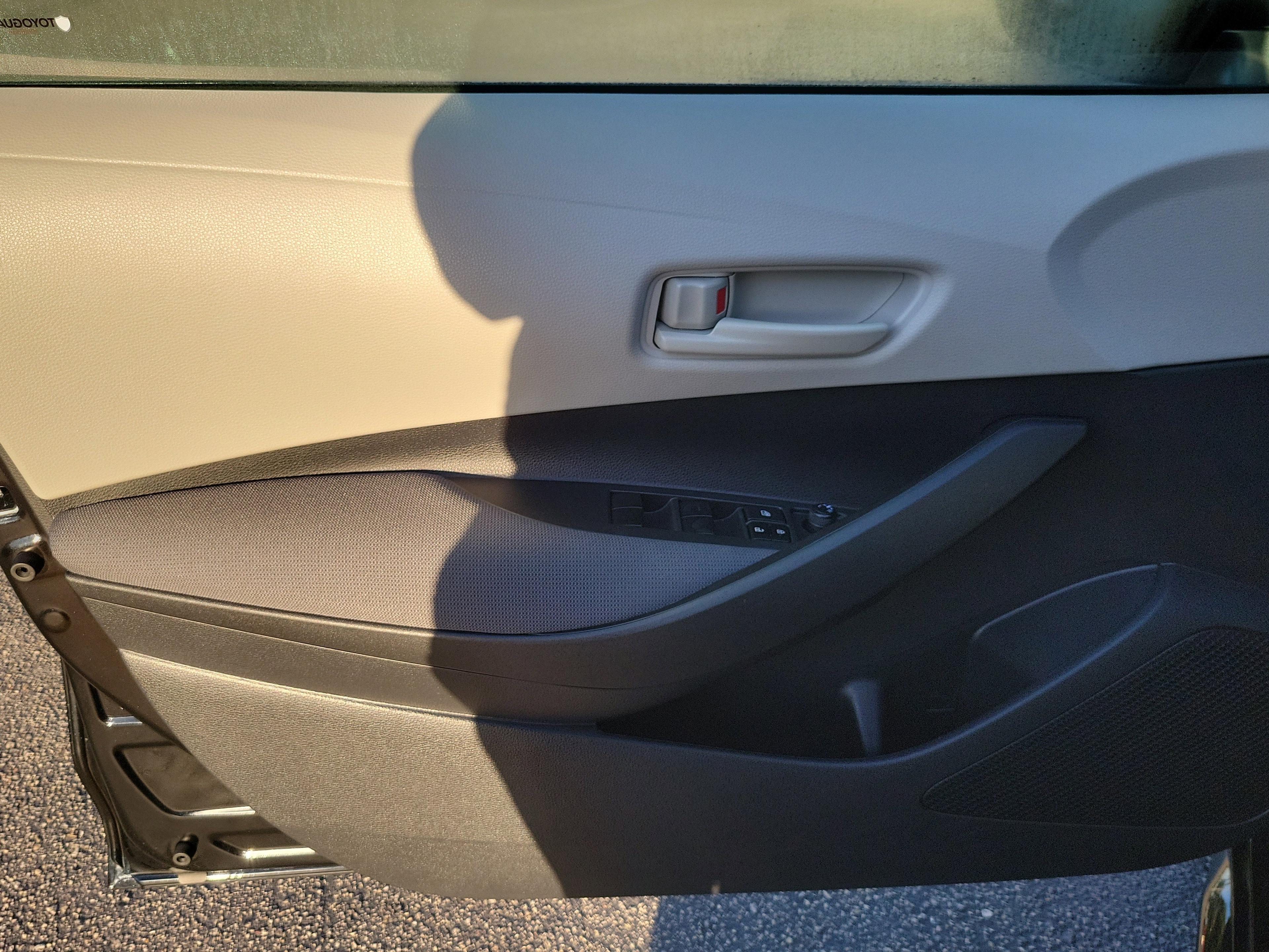 Toyota Corolla Le Fwd - Thumbnail 14