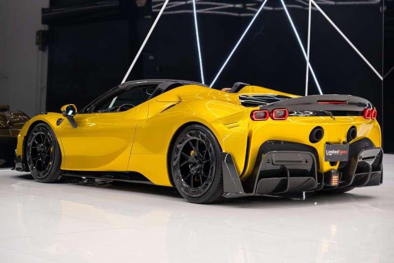 Ferrari Sf90 Spider Mansory Edition - Thumbnail 5