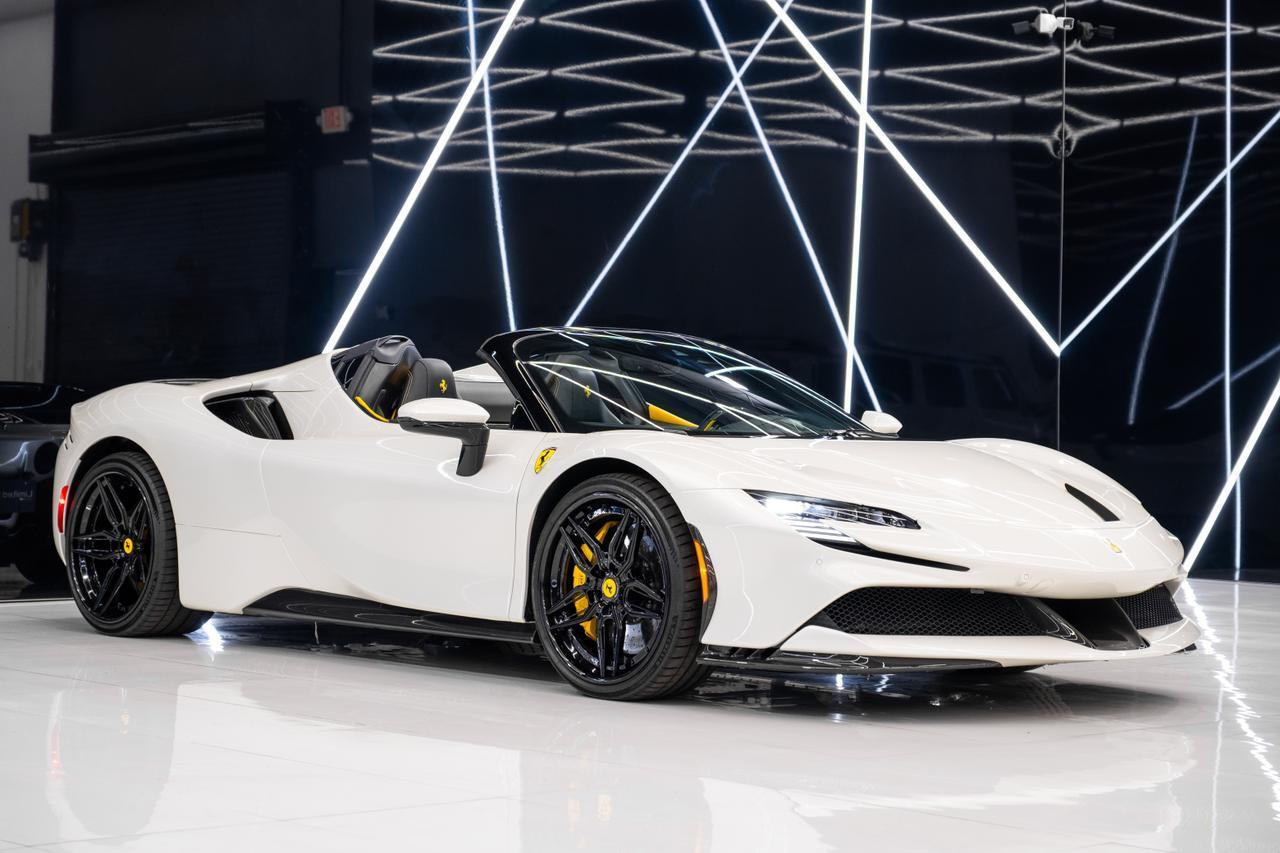 Ferrari Sf90 Spider Mansory Edition - Thumbnail 10