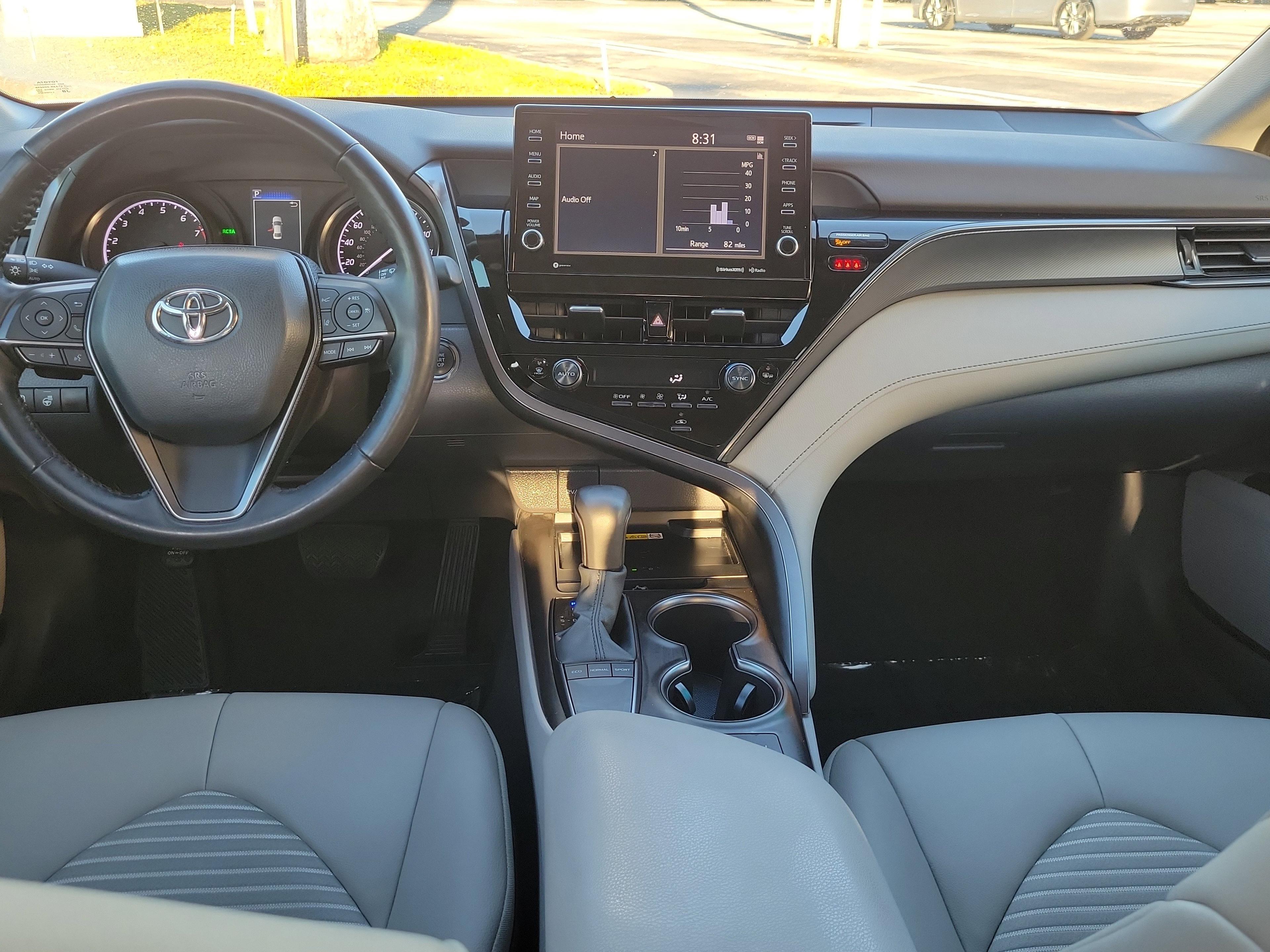 Toyota Camry Se Fwd - Thumbnail 11