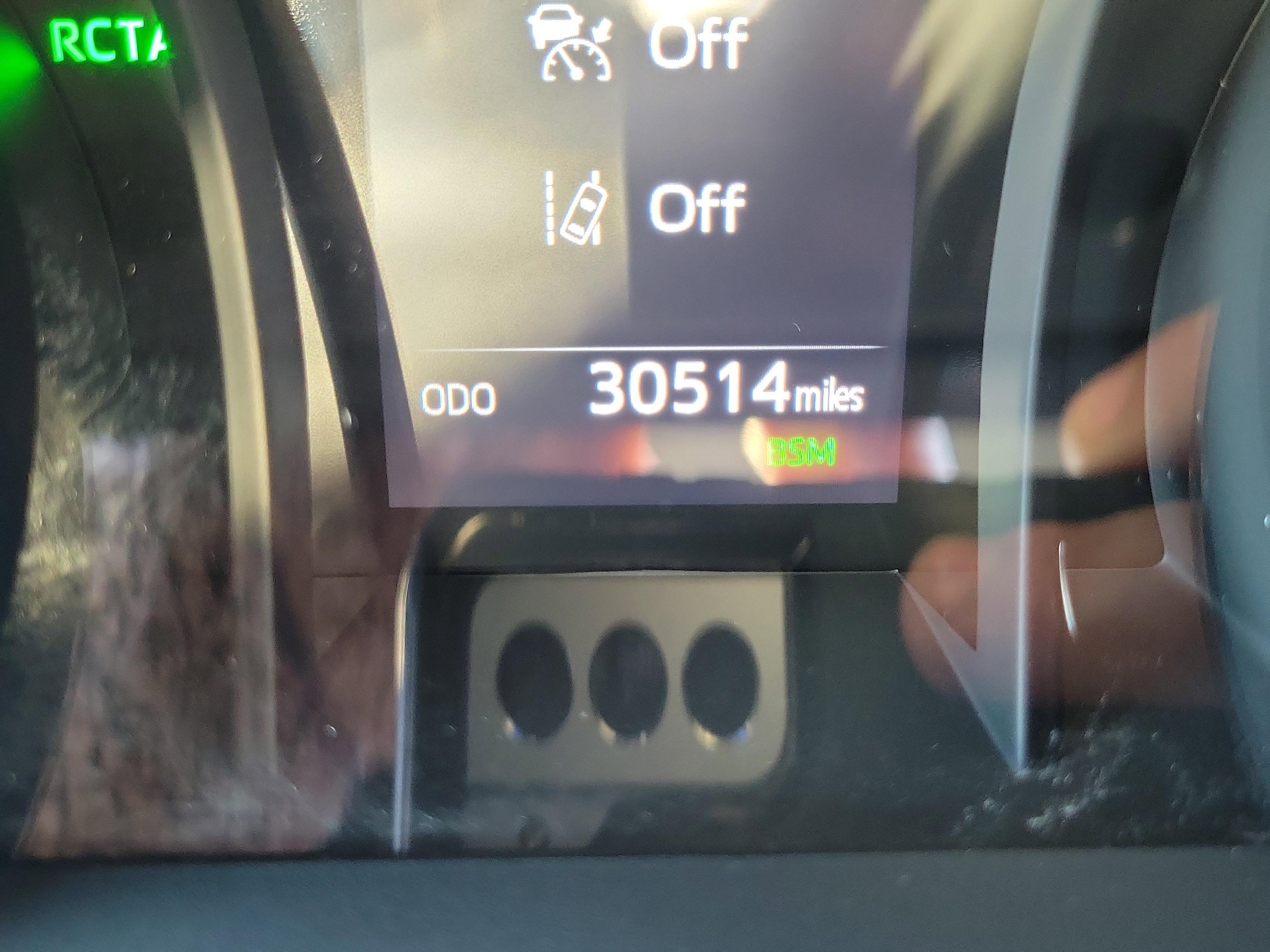 Toyota Camry Se Fwd - Thumbnail 19