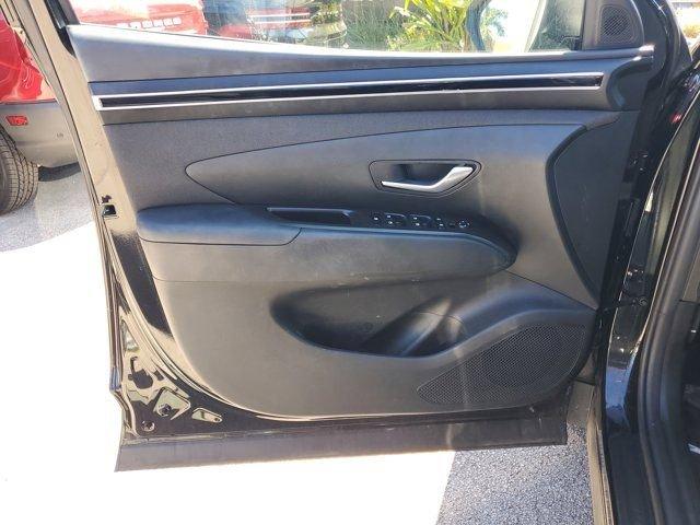 Hyundai Tucson Sel Convenience Fwd 4D Sport Utility - Thumbnail 16