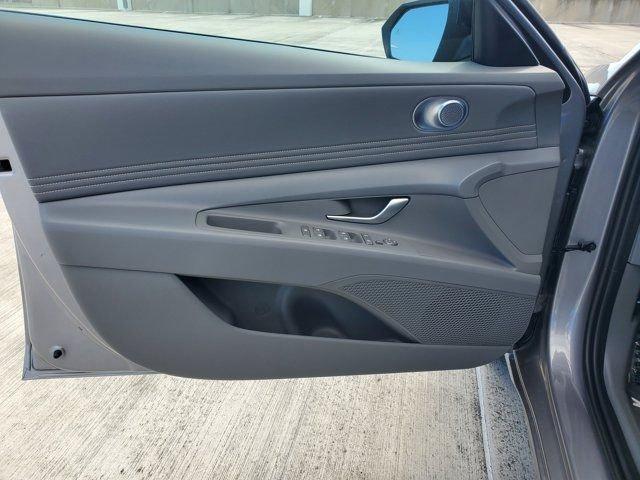 Hyundai Elantra Sel Sport Fwd 4D Sedan - Thumbnail 14