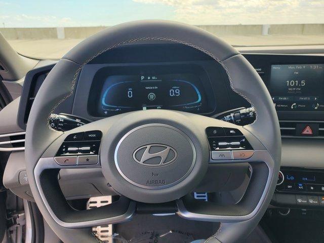 Hyundai Elantra Sel Sport Fwd 4D Sedan - Thumbnail 16