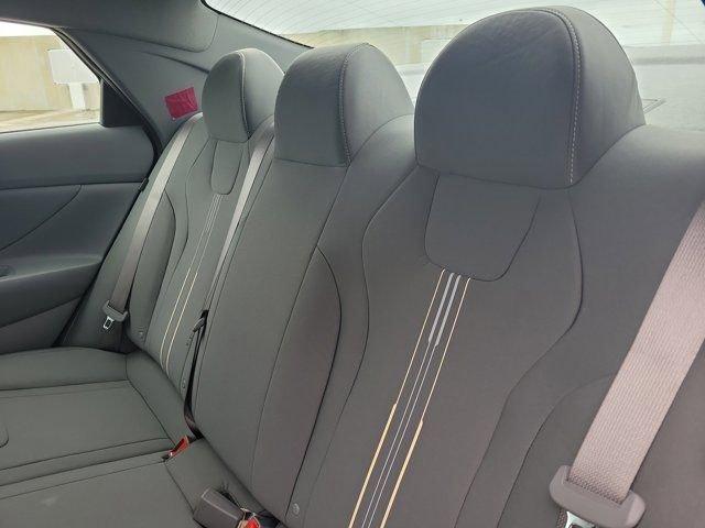 Hyundai Elantra Sel Sport Fwd 4D Sedan - Thumbnail 12