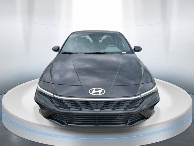 Hyundai Elantra Sel Sport Fwd 4D Sedan - Thumbnail 3