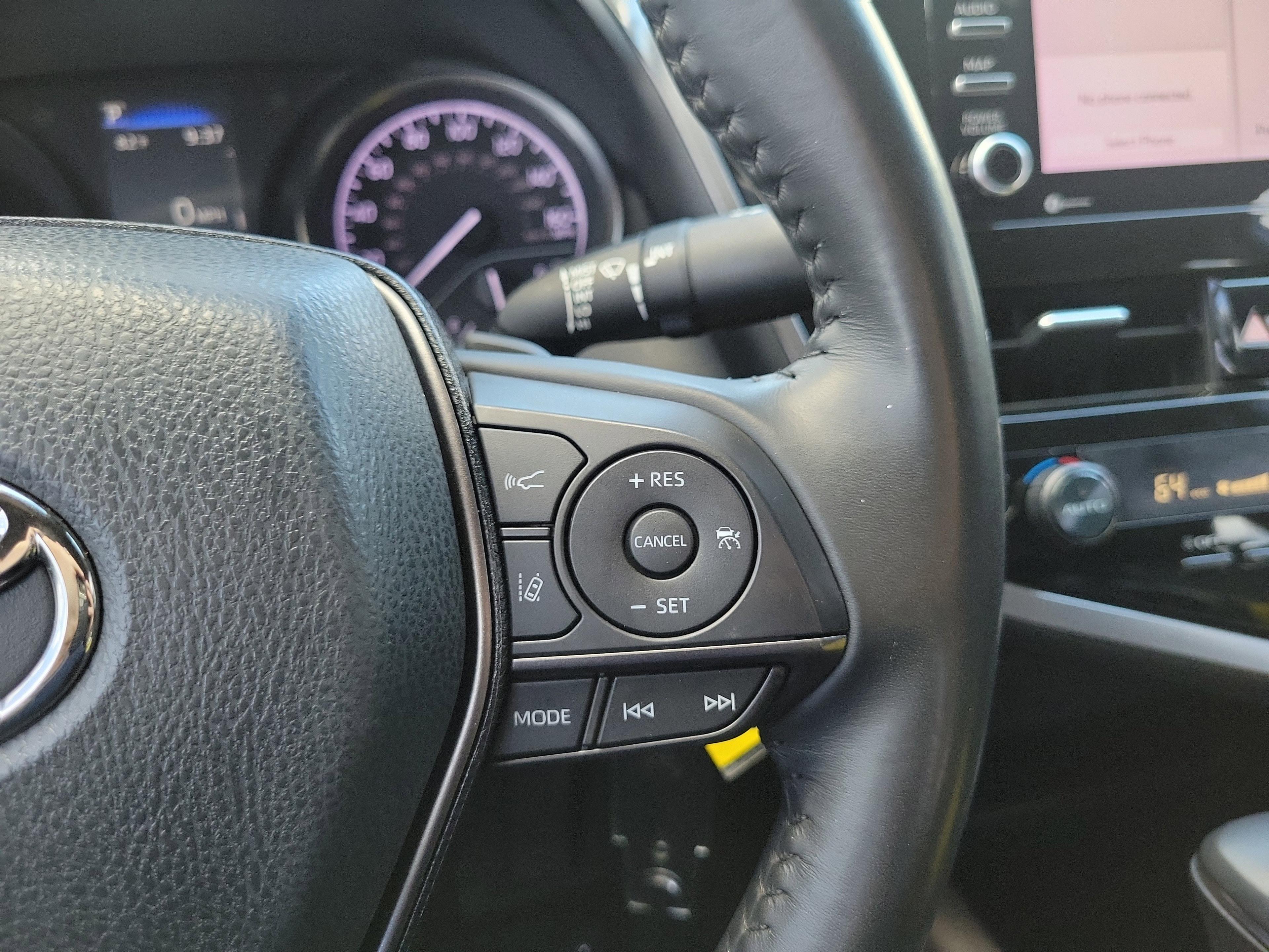 Toyota Camry Se Fwd - Thumbnail 17