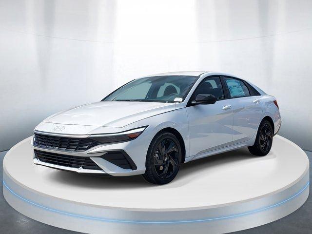 Hyundai Elantra Sel Sport Fwd 4D Sedan - Thumbnail 3