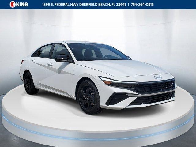 Hyundai Elantra Sel Sport Fwd 4D Sedan - Thumbnail 2