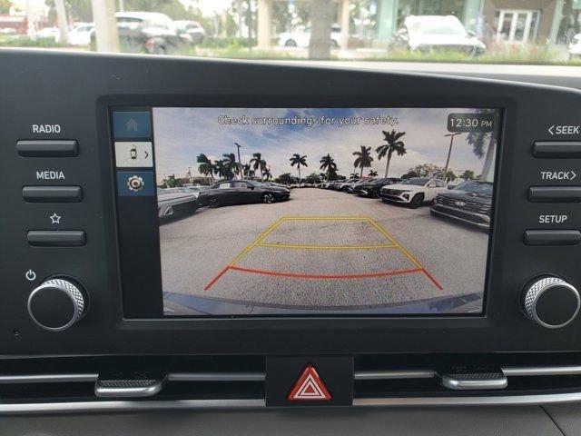 Hyundai Elantra Sel Sport Fwd 4D Sedan - Thumbnail 16