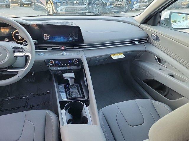 Hyundai Elantra Sel Convenience Fwd 4D Sedan - Thumbnail 15