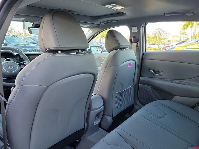 Hyundai Elantra Sel Convenience Fwd 4D Sedan - Thumbnail 11