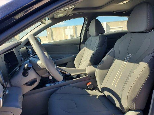 Hyundai Elantra Sel Sport Premium Fwd 4D Sedan - Thumbnail 11