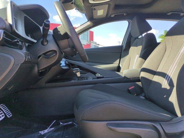 Hyundai Elantra Sel Sport Premium Fwd 4D Sedan - Thumbnail 20