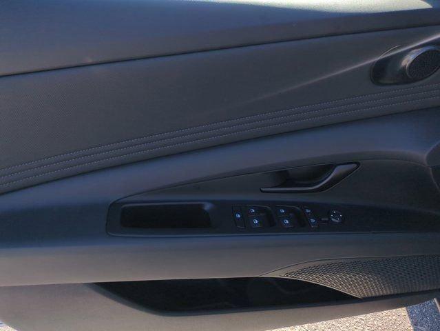 Hyundai Elantra Sel Sport Premium Fwd 4D Sedan - Thumbnail 17