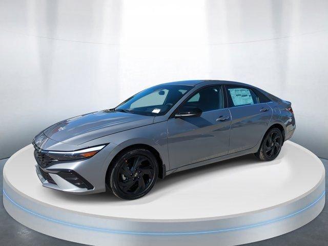 Hyundai Elantra Sel Sport Premium Fwd 4D Sedan - Thumbnail 3