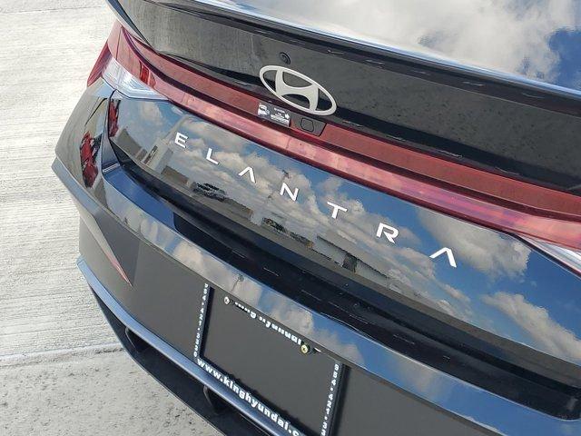 Hyundai Elantra Sel Sport Premium Fwd 4D Sedan - Thumbnail 8