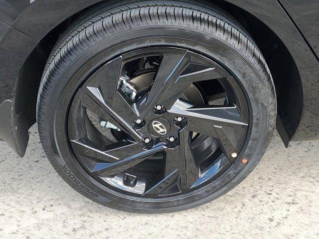Hyundai Elantra Sel Sport Premium Fwd 4D Sedan - Thumbnail 7