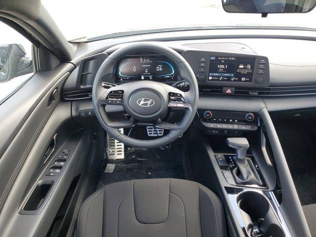 Hyundai Elantra Sel Sport Premium Fwd 4D Sedan - Thumbnail 13