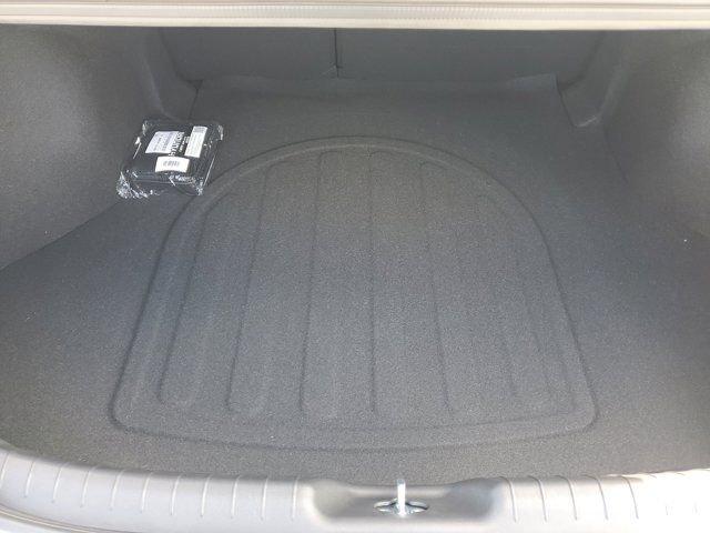 Hyundai Elantra Sel Sport Premium Fwd 4D Sedan - Thumbnail 9