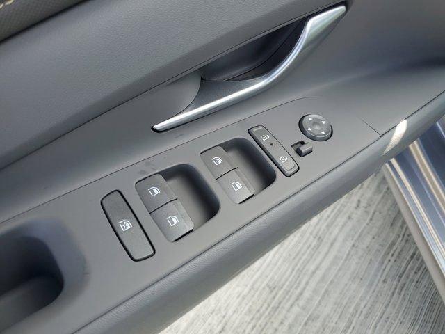 Hyundai Elantra Sel Sport Premium Fwd 4D Sedan - Thumbnail 17