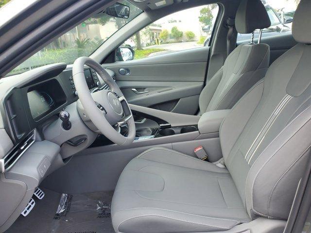 Hyundai Elantra Sel Sport Premium Fwd 4D Sedan - Thumbnail 11