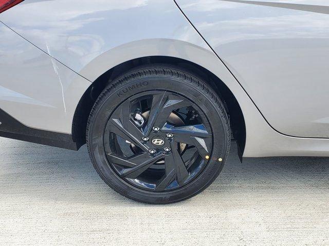 Hyundai Elantra Sel Sport Premium Fwd 4D Sedan - Thumbnail 6