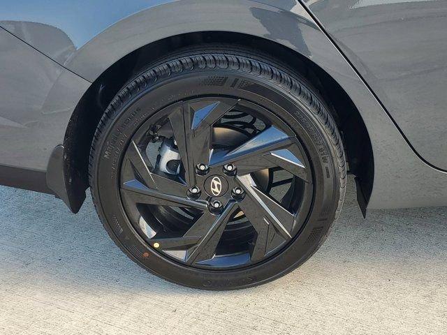 Hyundai Elantra Sel Sport Premium Fwd 4D Sedan - Thumbnail 6