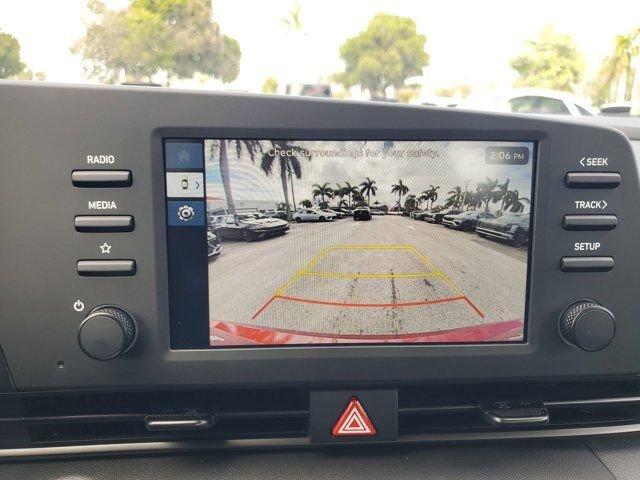 Hyundai Elantra Sel Sport Premium Fwd 4D Sedan - Thumbnail 16