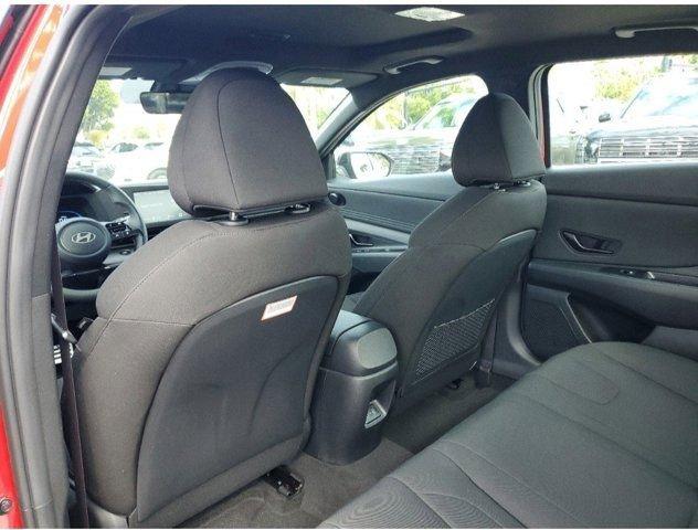 Hyundai Elantra Sel Sport Premium Fwd 4D Sedan - Thumbnail 8