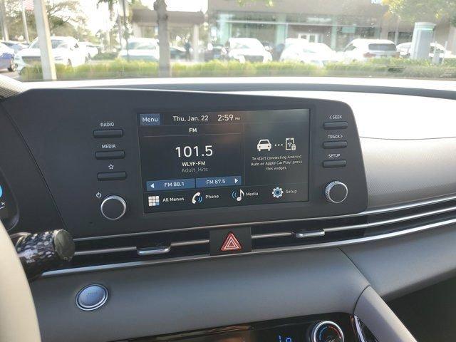 Hyundai Elantra Sel Sport Premium Fwd 4D Sedan - Thumbnail 15